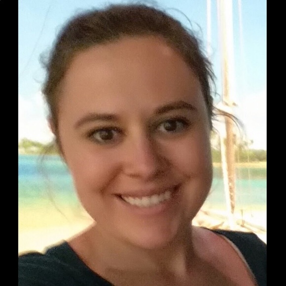 Meet your Posher, Michelle - Picture 1 of 1